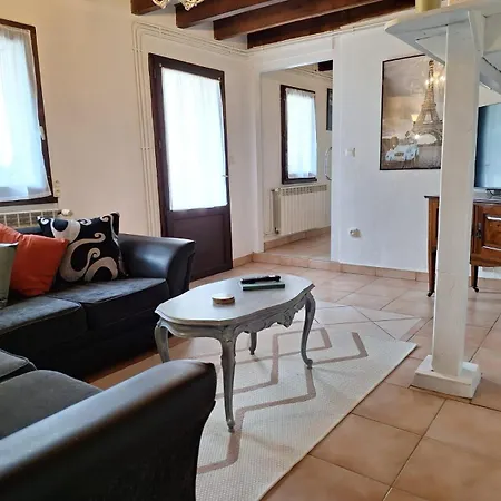 Le Clairat Apartment