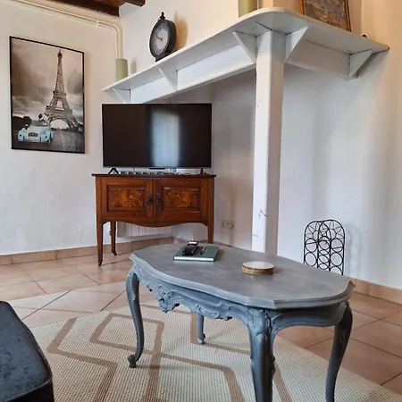 Le Clairat Apartment *